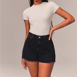 EUC✨ Abercrombie 90s High Rise Cutoff Short